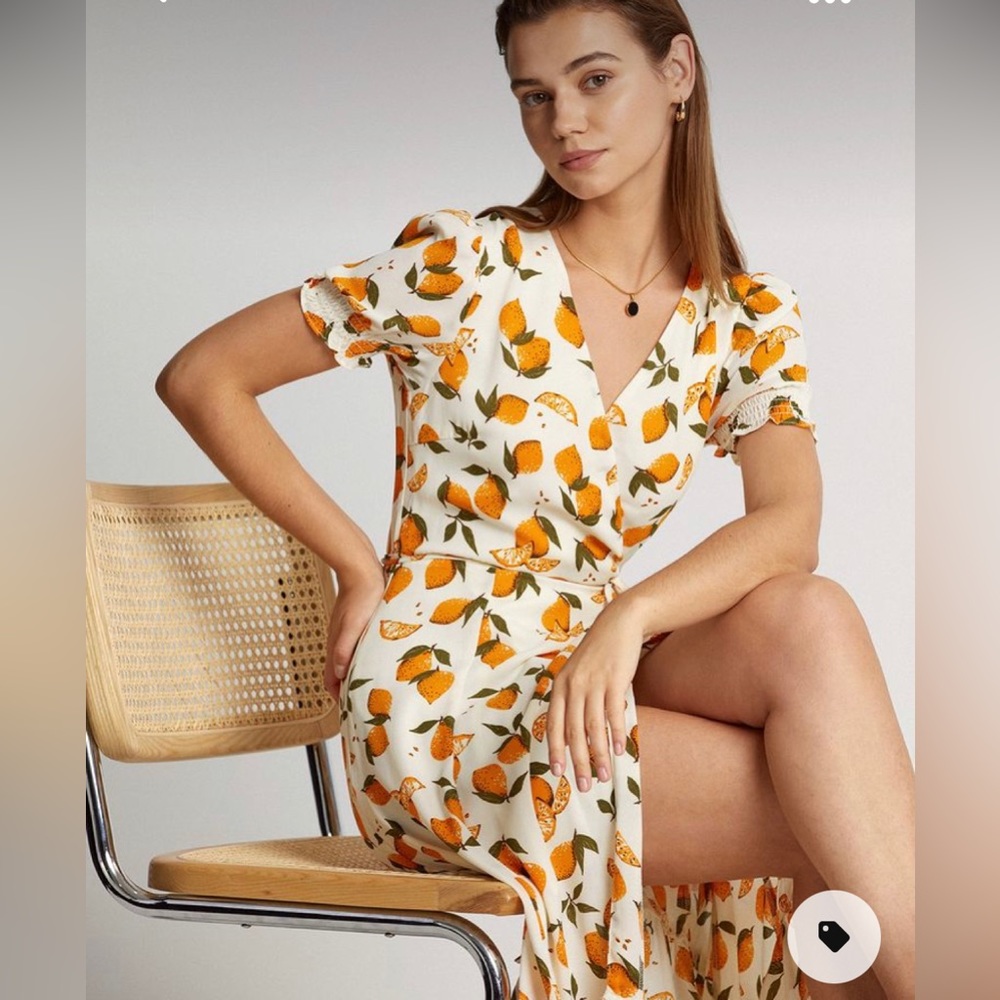 Commense rihoas lemon citrus puff sleeve wrap dress NWT